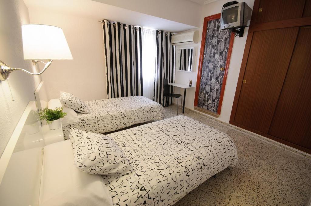 Hostal On Dormire Valencia Bilik gambar